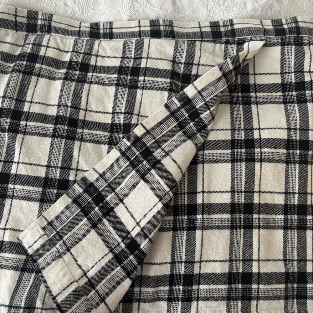 True Craft Black and White Plaid  Mini Skirt